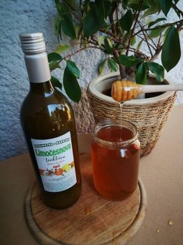 42218087_263131194535209_8944476553077587968_n